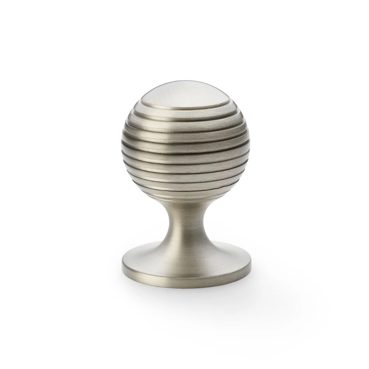 Alexander and Wilks Caesar Cupboard Knob on Round Rose - Image 18
