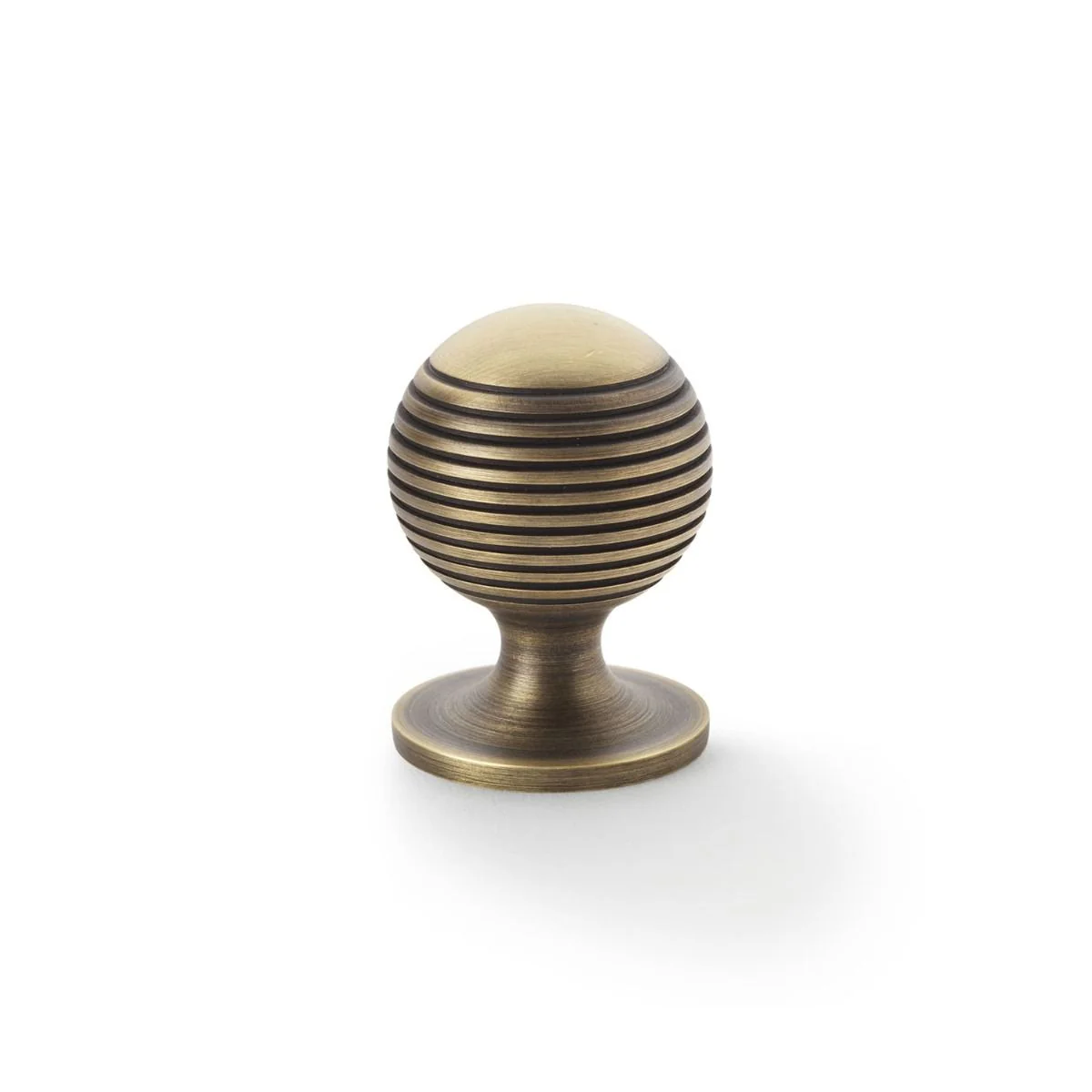 Alexander and Wilks Caesar Cupboard Knob on Round Rose - Image 20